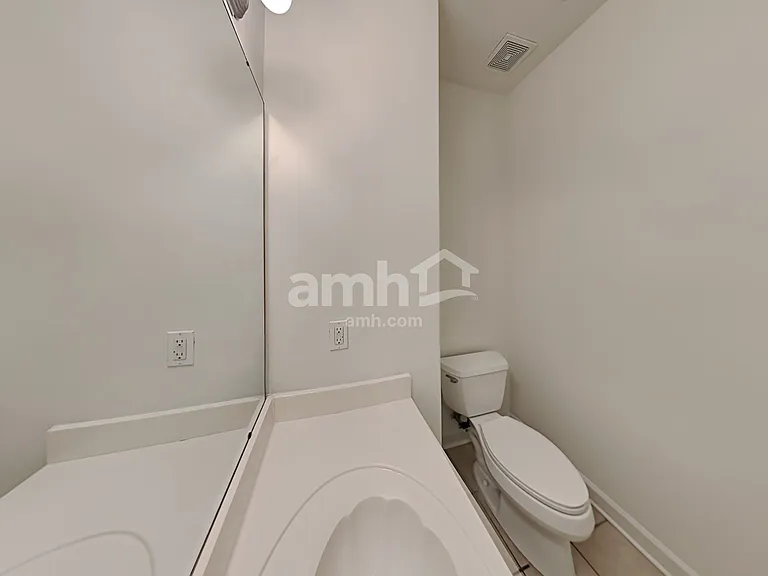 9664 Woodland Creek Ln — Photo 10