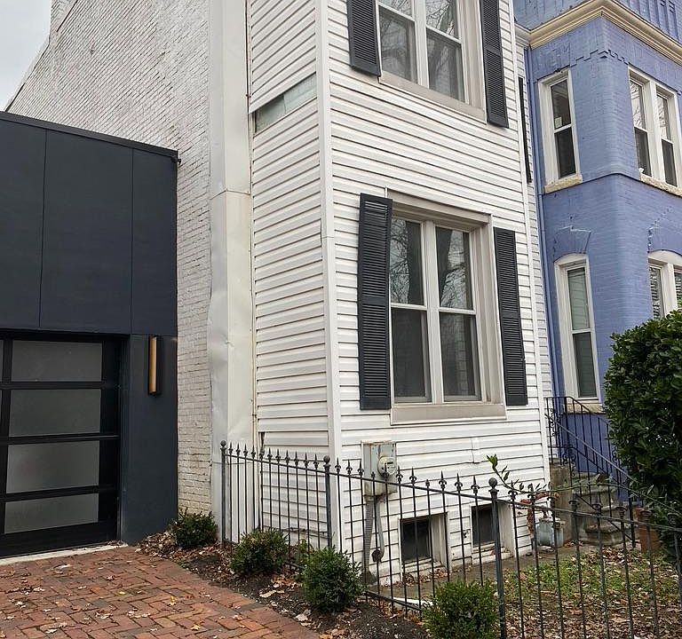 2nd image of 622 13th St NE
