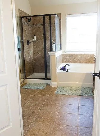4307 Oak Bluff Rd — Photo 26