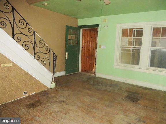 2nd image of 7015 W Passyunk Ave