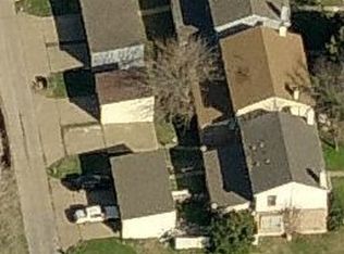 1101 Houston Dr, Mesquite, TX 75149