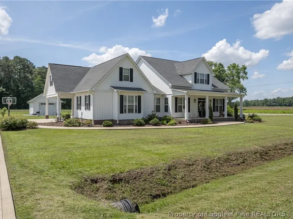 111 N Church St, Newton Grove, NC 28366