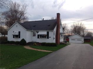 135 S 12th St, Beloit, OH 44609