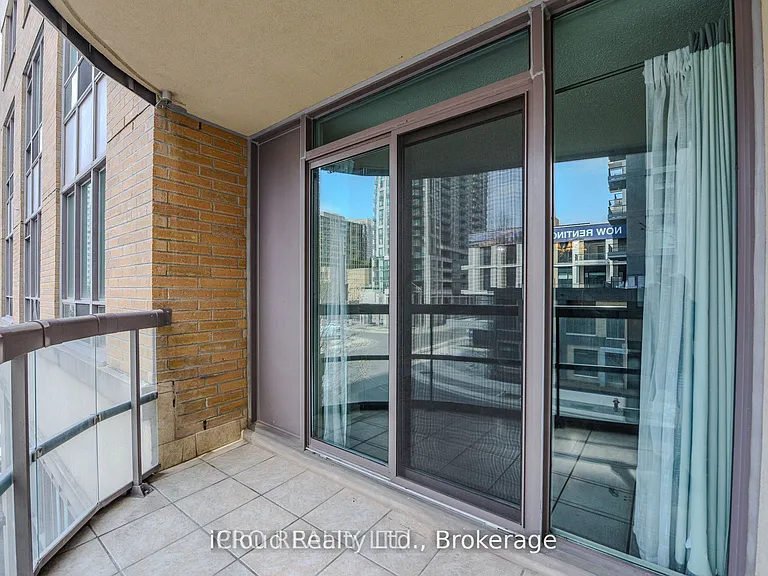 156 Enfield Pl #302 — Photo 21