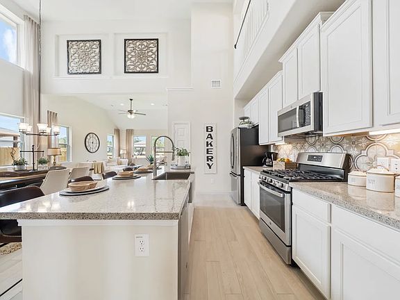 Kitchen with center island