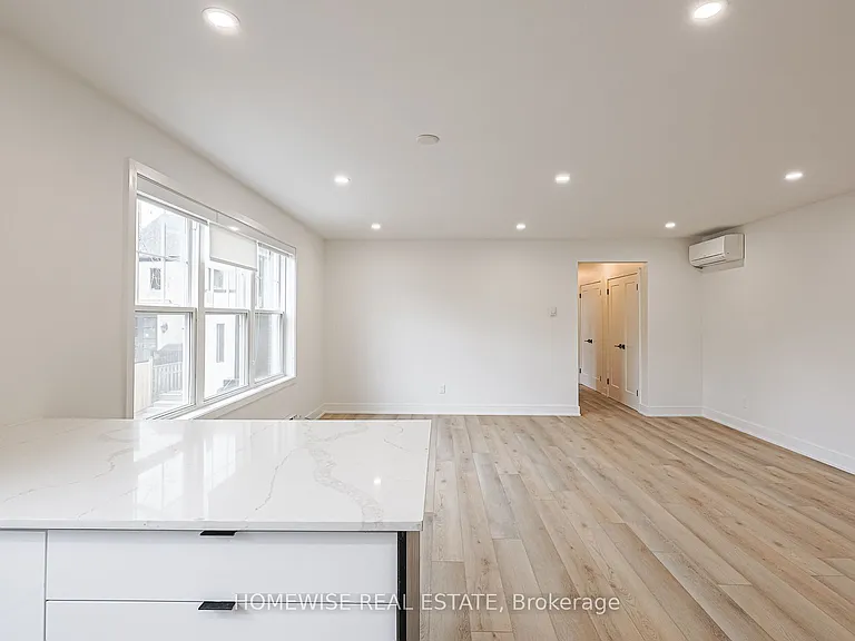 383 Spadina Rd #2 — Photo 6