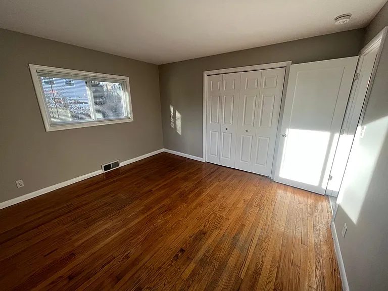 36 Rivermount Ter #A — Photo 18