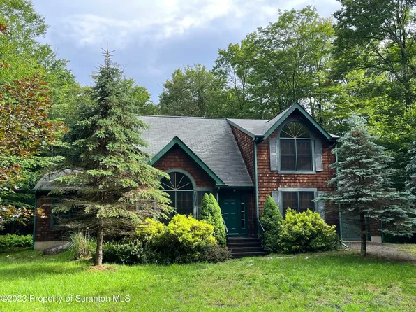 161 Eagles View Dr, Clifton Township, PA 18424