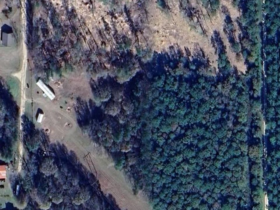 2nd image of 1353 Plum Pudding Rd