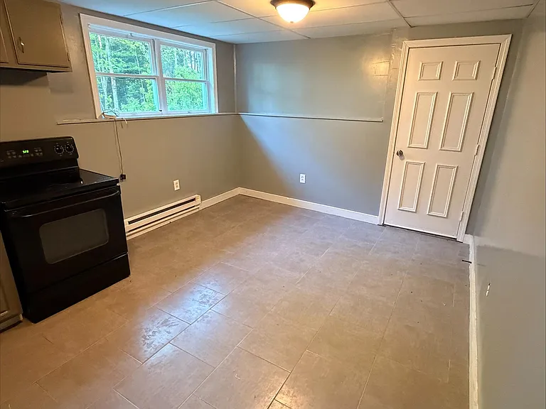 8 Lilac Ln #3 — Photo 2