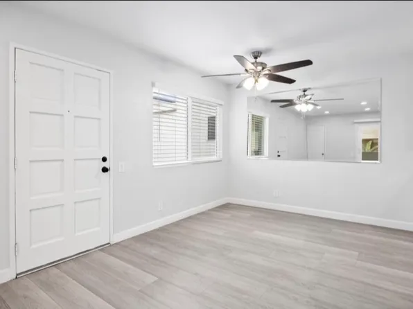 114 10th St APT D, Huntington Beach, CA 92648