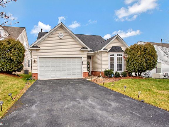 3rd image of 9907 Stonewood Ct