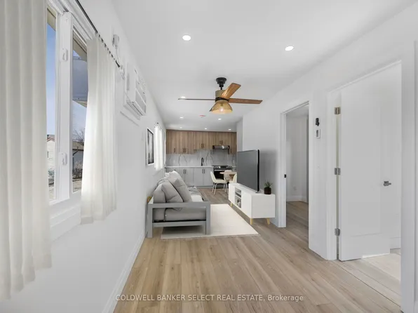 338 Old Mosley St Unit 1, Wasaga Beach, ON L9Z 2H6