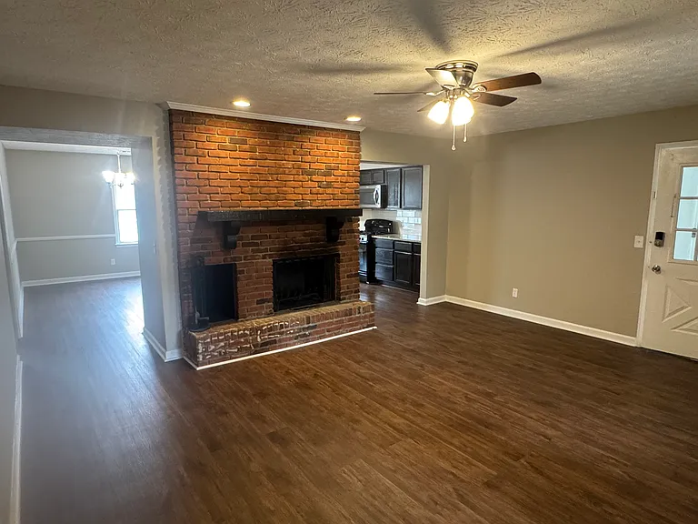6307 Olde Towne Dr #C — Photo 1