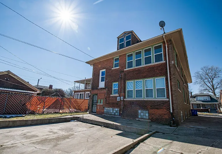 5010 Burns St #1 — Photo 2