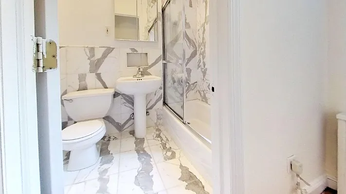 Rented by Bond New York | media 11