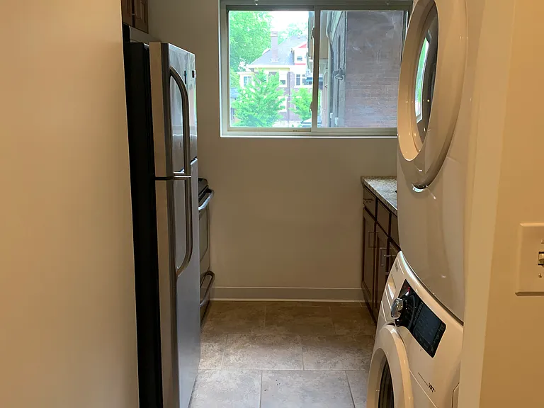 2534 Erie Ave #3 — Photo 7