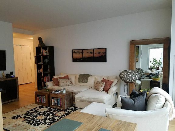 3rd image of 325 5th Ave APT 17C