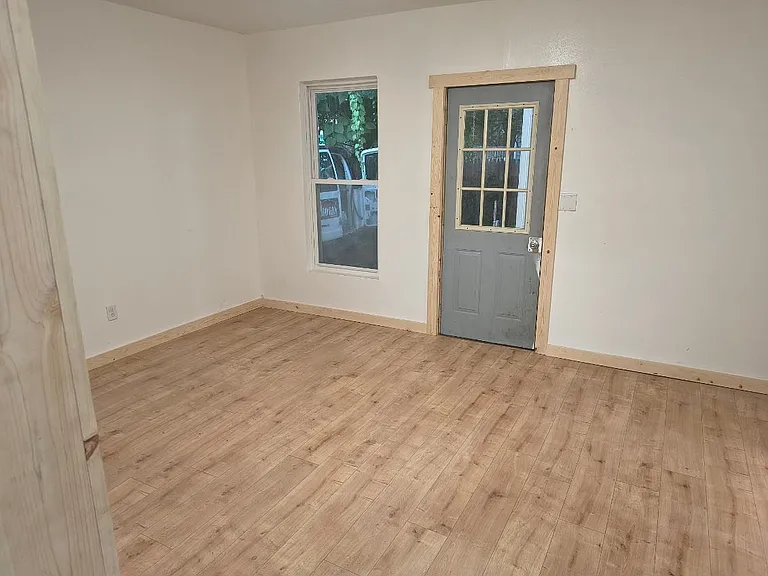 416 N Horsman St #3 — Photo 13