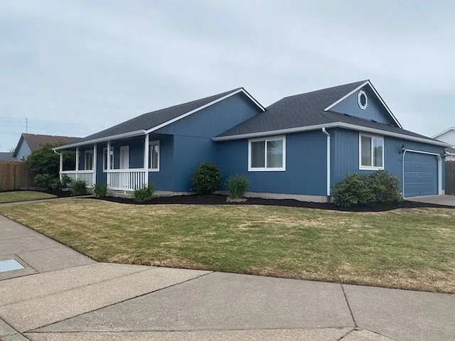 3910 Douglas Dr — Photo 1