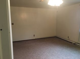 110 Chestnut Oak Dr, Tannersville, PA 18372