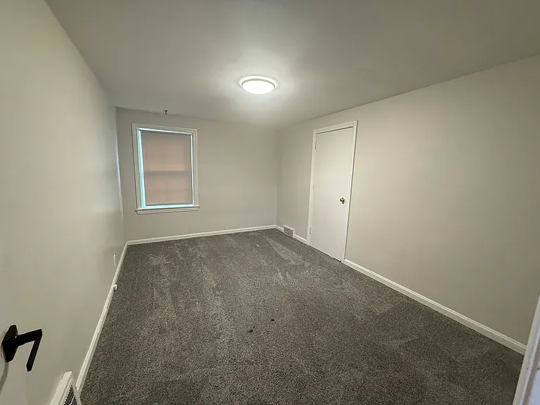 4350 Silsby Rd — Photo 13