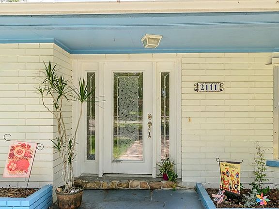 3rd image of 2111 S Village Ave