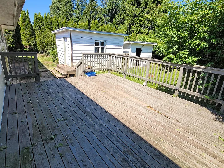15439 Oxenham Ave — Photo 14