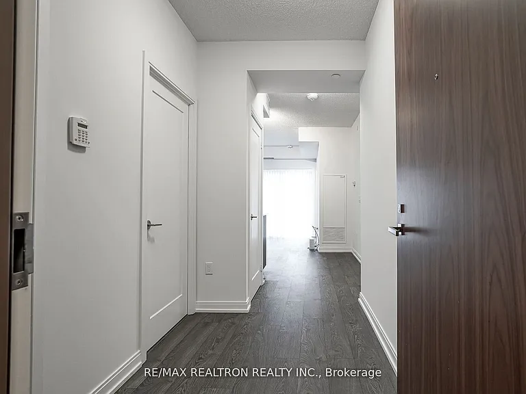 275 Village Green Sq #3315 — Photo 5