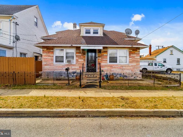 208 Kossuth St, Riverside, NJ 08075