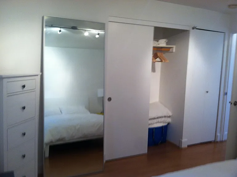 2404 Thorndyke Pl W #3 — Photo 12