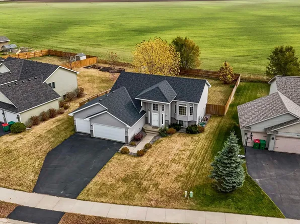 830 Harrison Dr, Big Lake, MN 55309