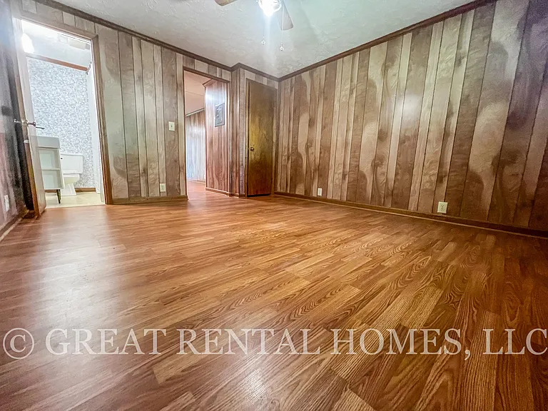 201 Chesterfield Pl — Photo 22