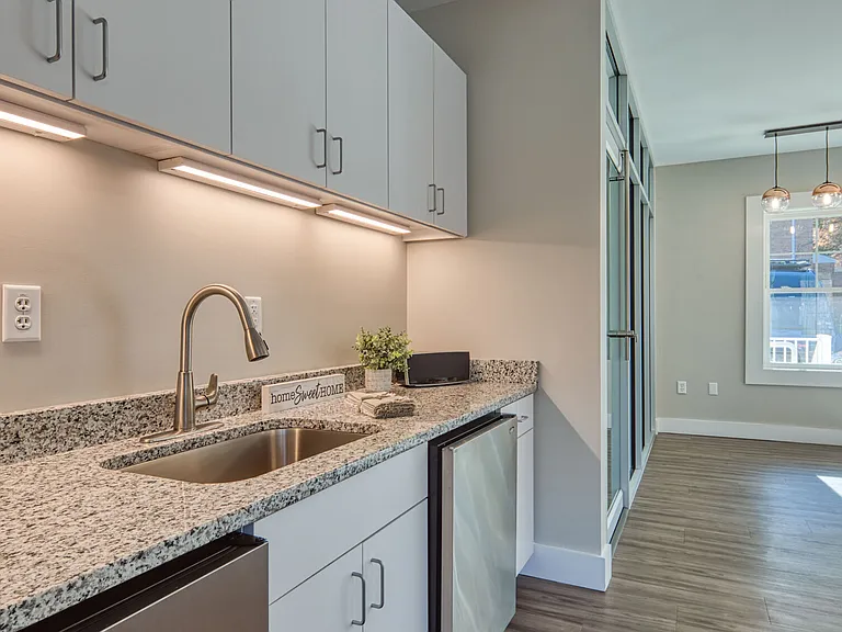 Millspring Commons Apartments and Townhomes — Photo 1