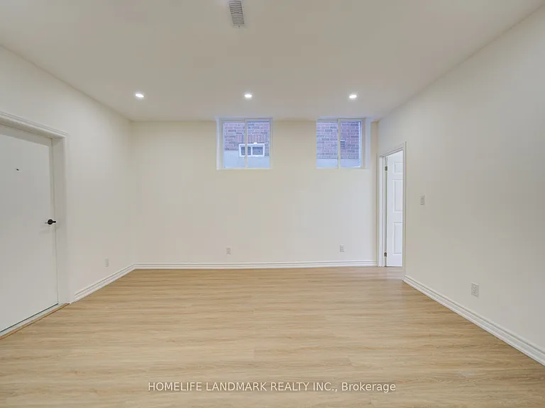 35 Red Giant St #BASEMENT — Photo 13