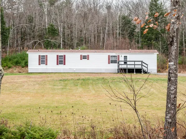 102 Damascus Road, Carmel, ME 04419