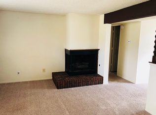 3424 SW Burnett Rd, Topeka, KS 66614