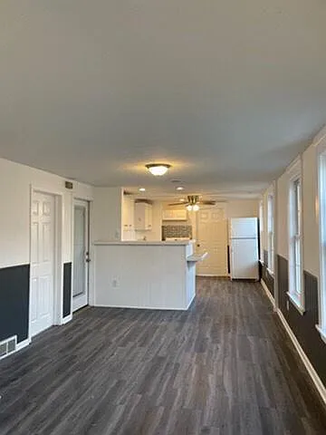 2446 W 6th St — Photo 3