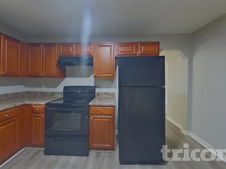 3060 Orbit Cir — Photo 5