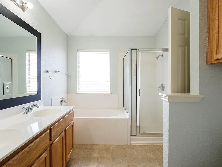 13504 Richard Nixon St — Photo 21