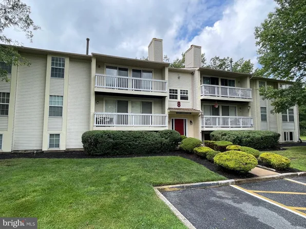 91 Kenwood Dr, Sicklerville, NJ 08081