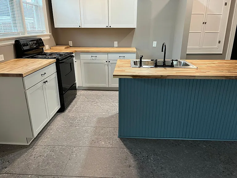 401 B Ave #401/403 — Photo 3