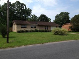 4130 Mimosa Dr, Moss Point, MS 39562
