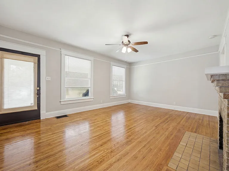 510 S Oregon Ave — Photo 5