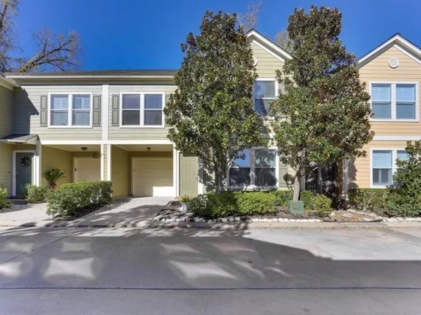 730 Redwing Place Dr, Houston, TX 77009