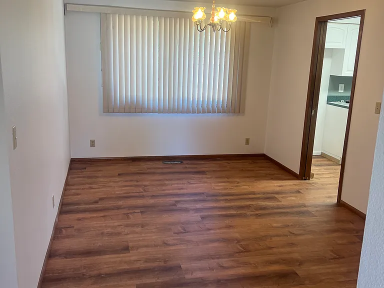 405 McKinley St SE — Photo 4