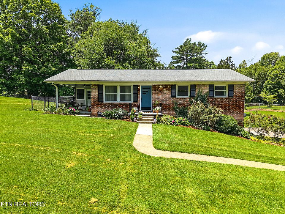 1st image of 6605 E Dick Ford Ln