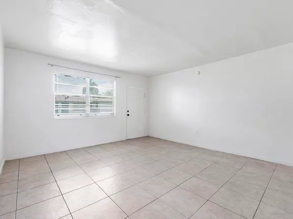 515 NE 150th St APT 3, Miami, FL 33161