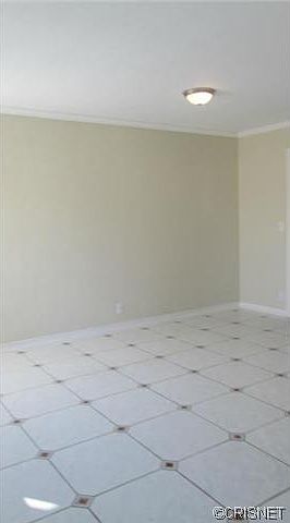 1st image of 736 W 148th Pl #Sfr