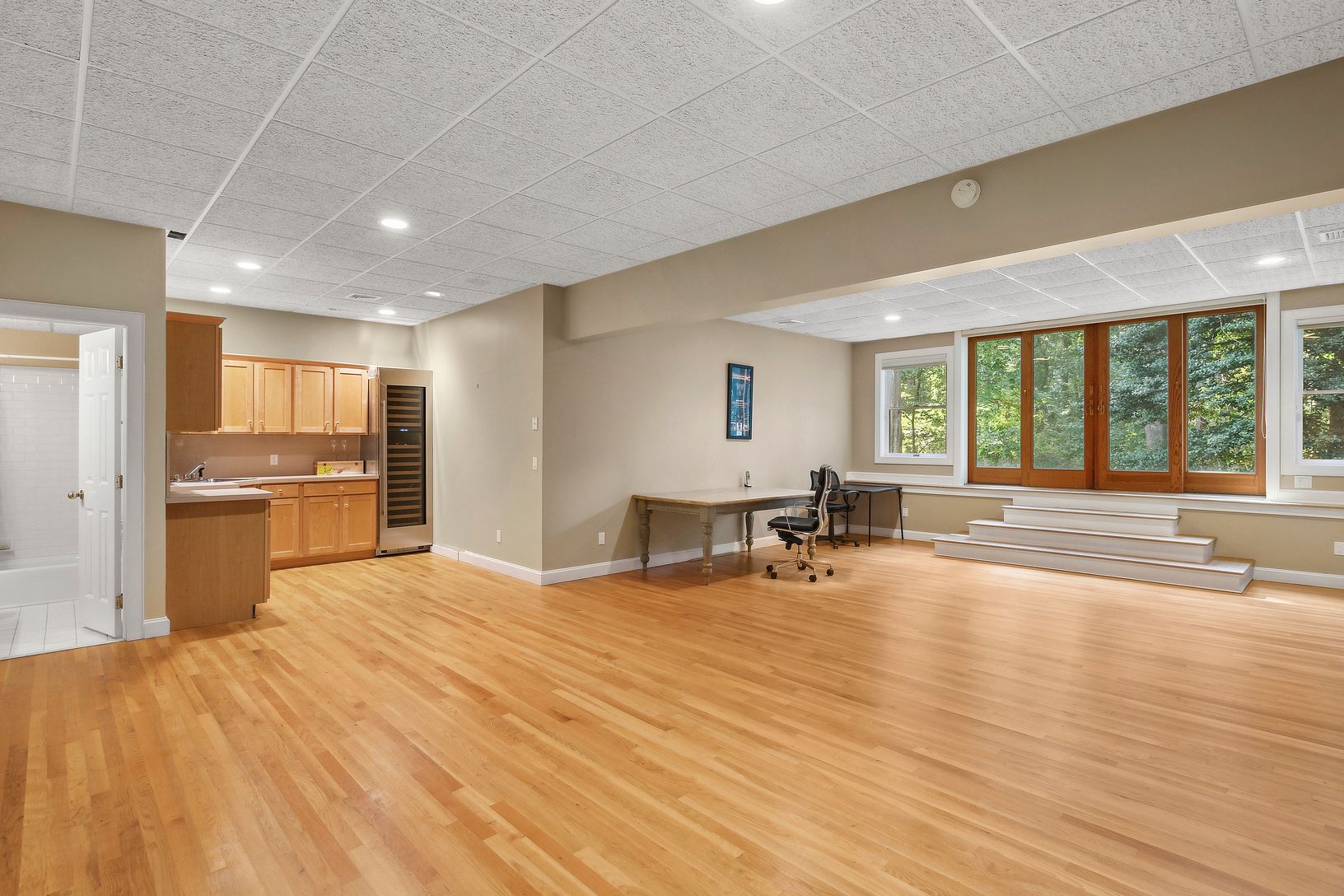  Studio in Finished Lower Level